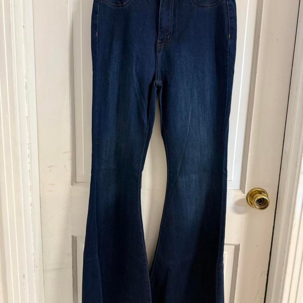 Vibrant M.I.U flare jeans, size 11